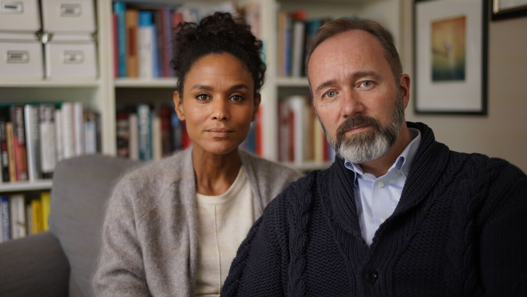 Trond Giske og samboer Haddy Njie er torsdag kveld med i TV 2-programmet «Vårt lille land», hvor de for første gang offentlig skal fortelle om sine opplevelser rundt metoo-varslene. Foto: Frank Melhus/TV 2 Trond Giske og samboer Haddy Njie er torsdag kveld med i TV 2-programmet «Vårt lille land», hvor de for første gang offentlig skal fortelle om sine opplevelser rundt metoo-varslene. Foto: Frank Melhus/TV 2