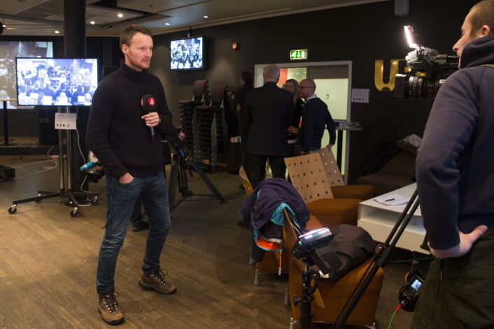 Et team fra svensk TV 4 var på plass på Ullevaal for å følge dopingsaken mot Therese Johaug. Foto: Håkon Mosvold Larsen / NTB scanpix Et team fra svensk TV 4 var på plass på Ullevaal for å følge dopingsaken mot Therese Johaug. Foto: Håkon Mosvold Larsen / NTB scanpix