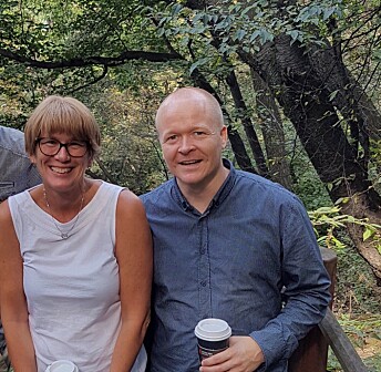 Medieforskerne Elsa Kristiansen og Ulrik Wagner i Sør-Korea, der de fikk ideen til studien. Foto: Privat Medieforskerne Elsa Kristiansen og Ulrik Wagner i Sør-Korea, der de fikk ideen til studien. Foto: Privat