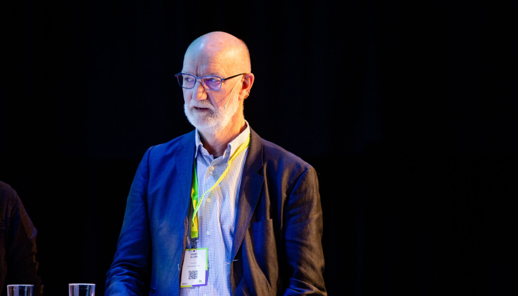 Her er Sigurd Allern, professor ved UiO, på scenen under Nordiske Mediedager. Foto: Eskil Wie Furunes Her er Sigurd Allern, professor ved UiO, på scenen under Nordiske Mediedager. Foto: Eskil Wie Furunes