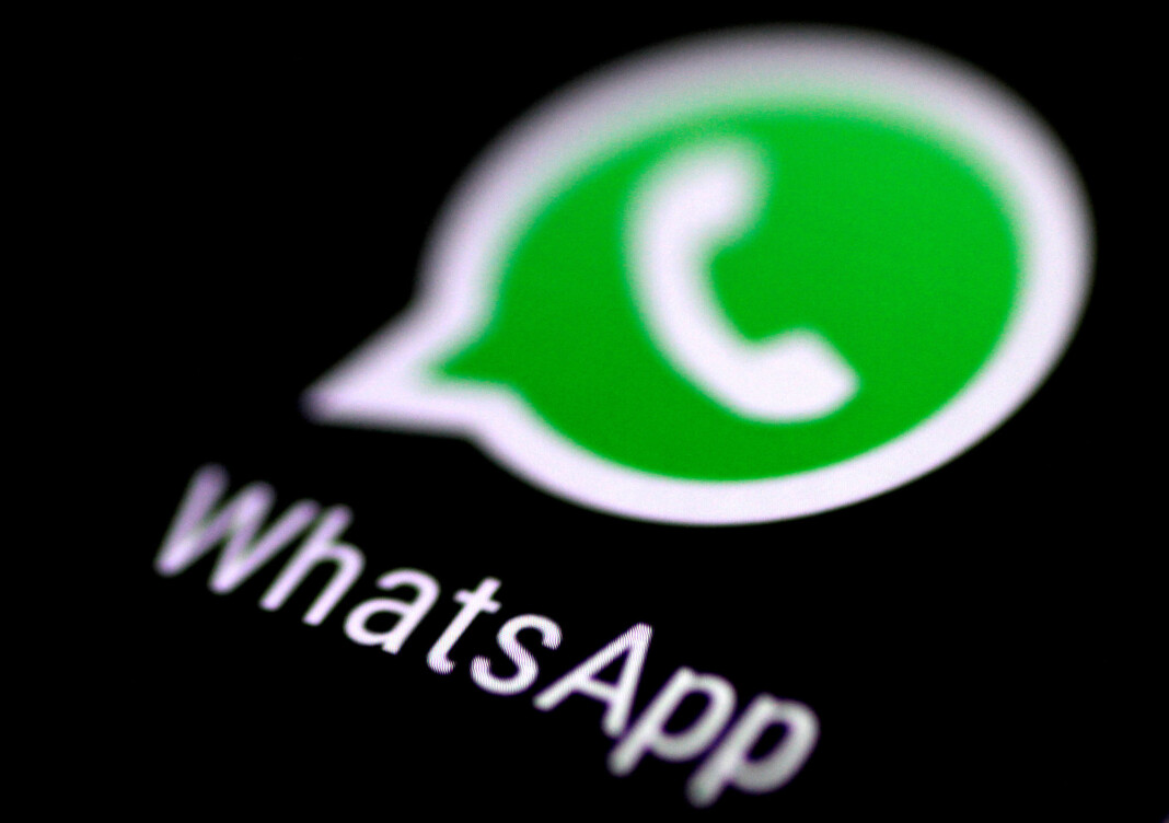 Den store kommunikasjonstjenesten WhatsApp oppfordrer brukere til å oppdatere appen etter oppdagelsen av et stort sikkerhetsbrudd. Foto: Thomas White / Reuters / NTB scanpix Den store kommunikasjonstjenesten WhatsApp oppfordrer brukere til å oppdatere appen etter oppdagelsen av et stort sikkerhetsbrudd. Foto: Thomas White / Reuters / NTB scanpix