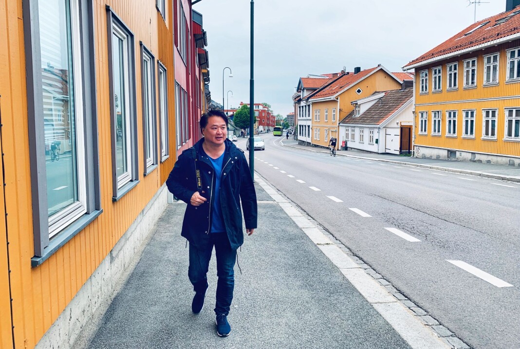Robert Eik har vært innom mange av redaksjonene på Østlandet. Her er han på Vålerenga. Foto: Marius, sønnen til Robert Robert Eik har vært innom mange av redaksjonene på Østlandet. Her er han på Vålerenga. Foto: Marius, sønnen til Robert