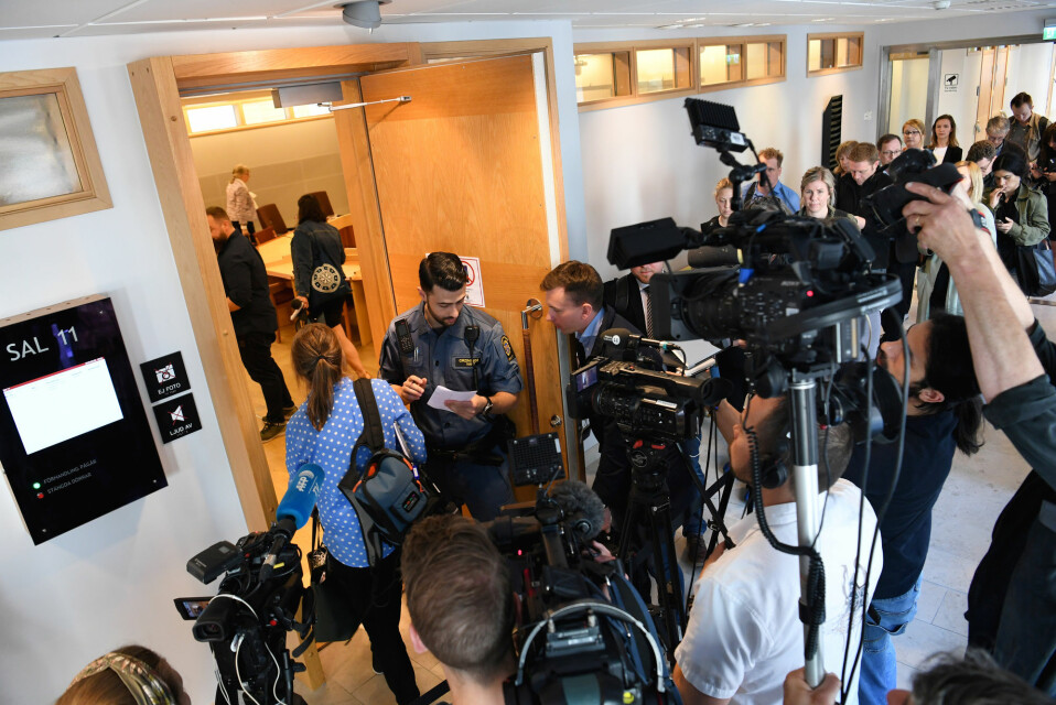 Et stort pressekorps fulgte rettsavgjørelsen i Sverige.
