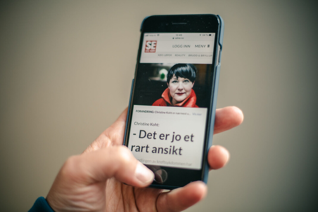 Bilde av saken som den står i dag. Da den ble publisert fredag inneholdt den en skjermdump av Aftenpostens bilde av Christine Koht. Foto: Marte Vike Arnesen Bilde av saken som den står i dag. Da den ble publisert fredag inneholdt den en skjermdump av Aftenpostens bilde av Christine Koht. Foto: Marte Vike Arnesen