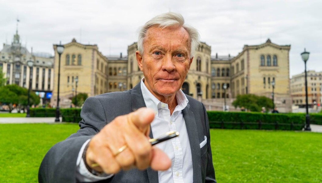 Den berømte pekefingeren til Oddvar Stenstrøm blir snart å se på Dagbladet TV. Foto: Per Ervland / Dagbladet Den berømte pekefingeren til Oddvar Stenstrøm blir snart å se på Dagbladet TV. Foto: Per Ervland / Dagbladet