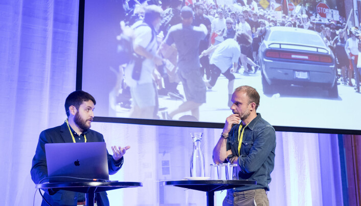 Ryan Kelly forteller sin historie til publikum og VG-fotograf Espen Rasmussen under Nordiske mediedager i Bergen. Foto: Eskil Wie Furunes Ryan Kelly forteller sin historie til publikum og VG-fotograf Espen Rasmussen under Nordiske mediedager i Bergen. Foto: Eskil Wie Furunes