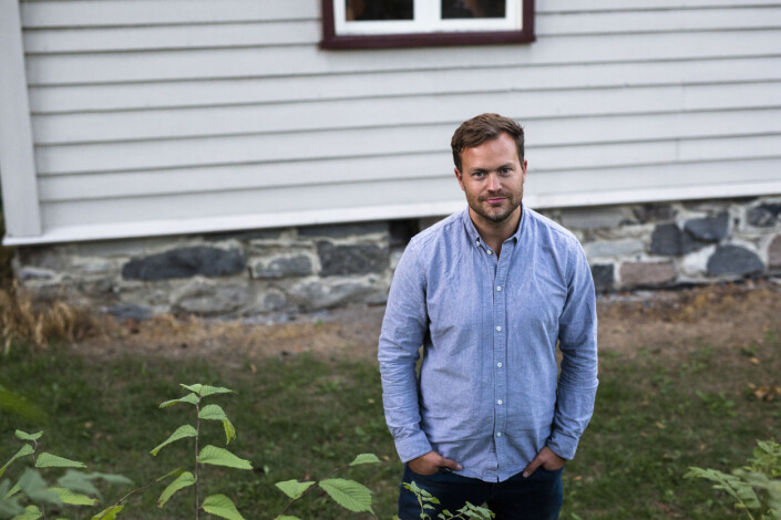 Erlend Berge etter åpninga av fotoutstillinga «Sjå eg kjem snart» på Betlehem bedehus, som nå står på Norsk folkemuseum i Oslo. Foto: Kristine Lindebø Erlend Berge etter åpninga av fotoutstillinga «Sjå eg kjem snart» på Betlehem bedehus, som nå står på Norsk folkemuseum i Oslo. Foto: Kristine Lindebø