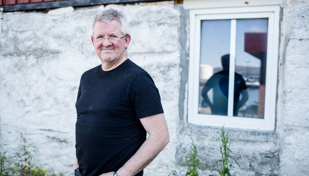 Morten Hofstad startet karrieren sin i Helgelands Blad som sommervikar i 1984 og 1985. I 2010 tok han over som redaktør for avisen. Foto: Eskil Wie Furunes Morten Hofstad startet karrieren sin i Helgelands Blad som sommervikar i 1984 og 1985. I 2010 tok han over som redaktør for avisen. Foto: Eskil Wie Furunes