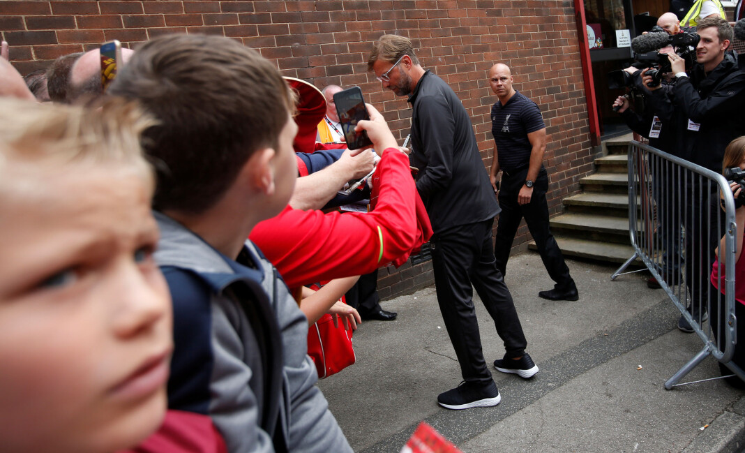 Jürgen Klopp og hans Liverpool innleder Premier League-sesongen mot Norwich fredag. Foto: Reuters / NTB scanpix. Jürgen Klopp og hans Liverpool innleder Premier League-sesongen mot Norwich fredag. Foto: Reuters / NTB scanpix.