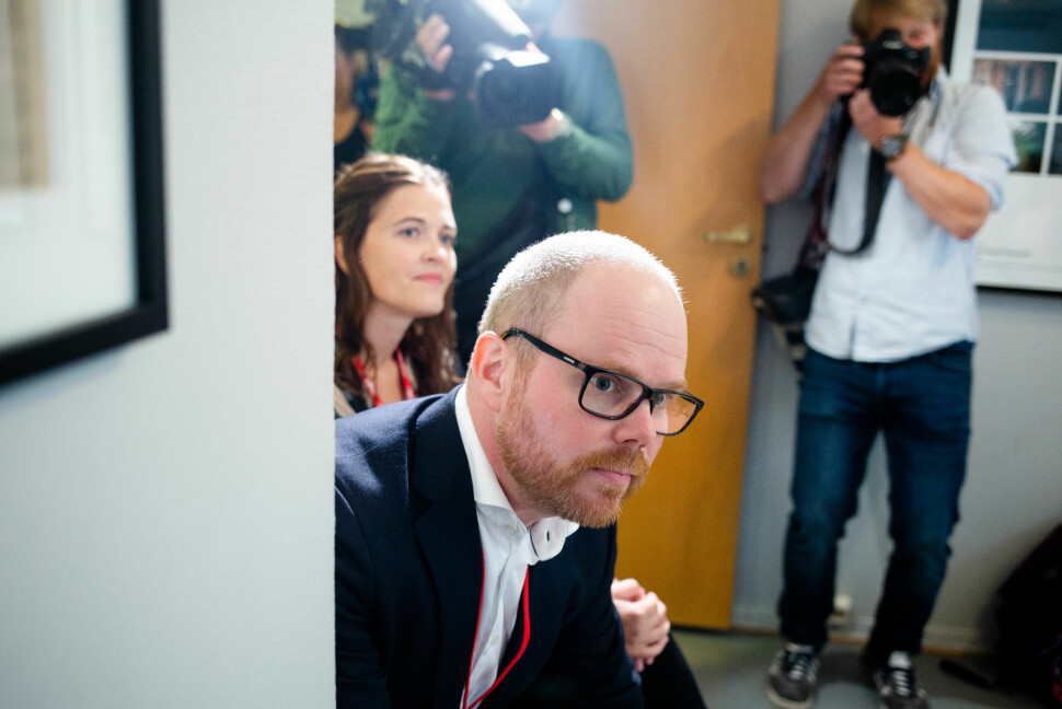 VG-sjef Gard Steiro og nyhetsredaktør Tora Bakke Håndlykken overvar PFU-behandlingen. Foto: Eskil Wie Furunes