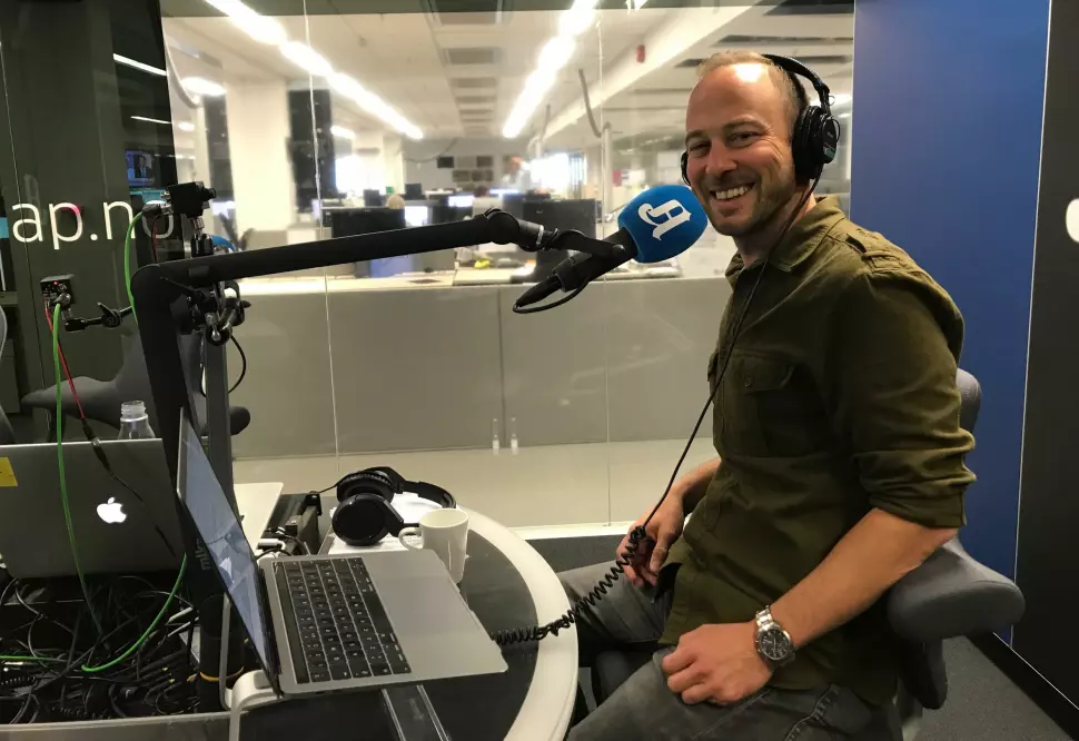 Andreas Bakke Foss er journalist i Aftenposten og programleder for avisas «Forklart»-podkast. Foto: Aftenposten