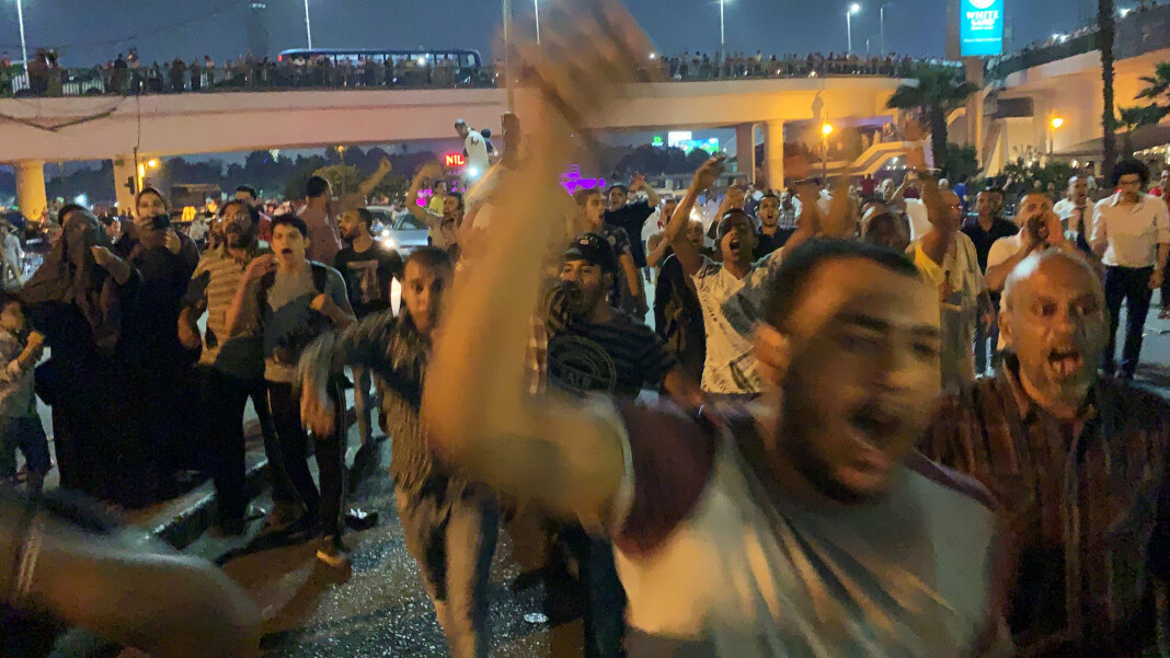 Det egyptiske regimet advarer mediene om at dekningen av demonstrasjonene mot president al-Sisi vil bli nøye overvåket. Foto: Reuters / NTB scanpix Det egyptiske regimet advarer mediene om at dekningen av demonstrasjonene mot president al-Sisi vil bli nøye overvåket. Foto: Reuters / NTB scanpix