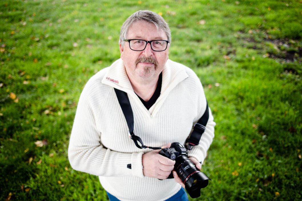 Per Flåthe er nå 64 år. Han lever halvveis som pensjonist og bestefar, og halvveis som evig frilanser. Per Flåthe er nå 64 år. Han lever halvveis som pensjonist og bestefar, og halvveis som evig frilanser.