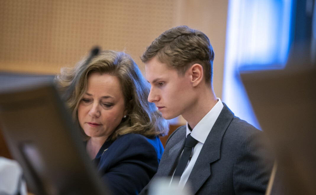 Philip Manshaus og forsvarer Unni Fries i Oslo tingrett mandag. Foto: Heiko Junge / NTB scanpix Philip Manshaus og forsvarer Unni Fries i Oslo tingrett mandag. Foto: Heiko Junge / NTB scanpix