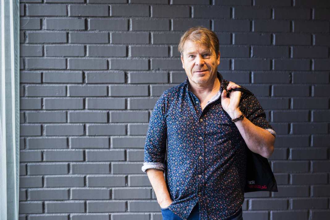Jan Magne Stensrud, ansvarlig redaktør i Drangedalsposten, opplevde at bygda snudde ryggen til da han skrev kritiske saker fra lokalsamfunnet. Foto: Kristine Lindebø Jan Magne Stensrud, ansvarlig redaktør i Drangedalsposten, opplevde at bygda snudde ryggen til da han skrev kritiske saker fra lokalsamfunnet. Foto: Kristine Lindebø