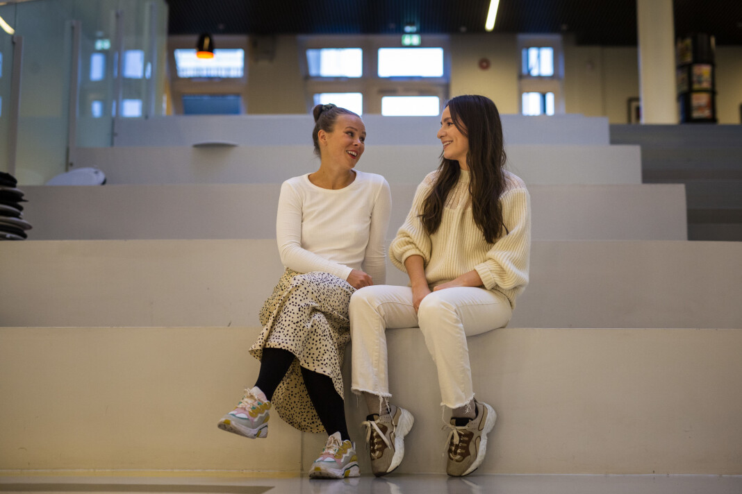 Martine Lunder Brenne og Sonia Vold møtes et par ganger i måneden for å spille inn podkasten «God Mor». Foto: Kristine Lindebø Martine Lunder Brenne og Sonia Vold møtes et par ganger i måneden for å spille inn podkasten «God Mor». Foto: Kristine Lindebø