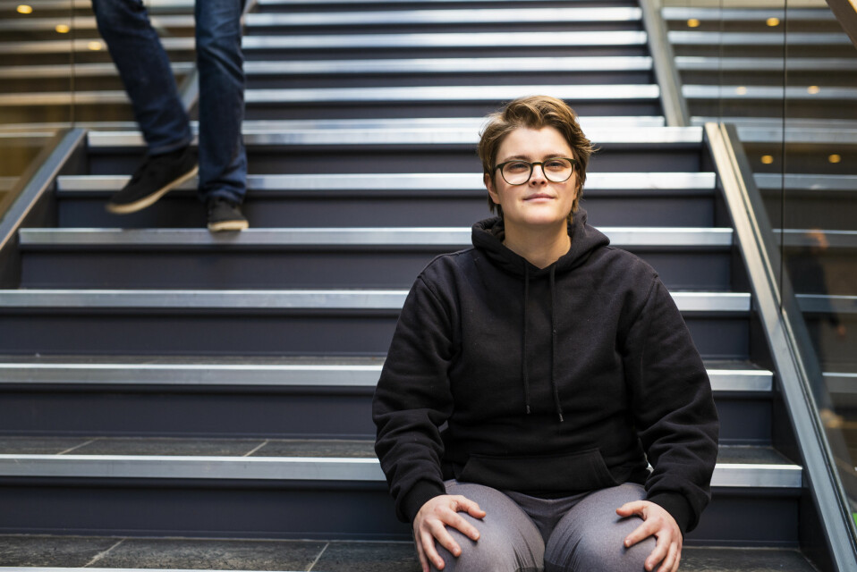 Fotojournalistikk-student Giulia Troisi håper hun en dag skal ut i en av fotoredaksjonene, der det i dag nesten bare er menn. Foto: Kristine Lindebø