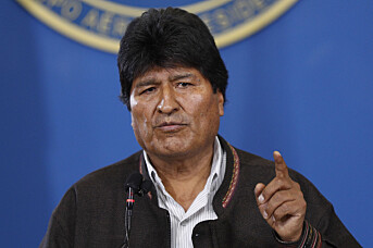 Bolivias president Evo Morales under en pressekonferanse på den militære flyplassen i El Alto i Bolivia lørdag. Foto: Juan Karita / AP / NTB scanpix Bolivias president Evo Morales under en pressekonferanse på den militære flyplassen i El Alto i Bolivia lørdag. Foto: Juan Karita / AP / NTB scanpix