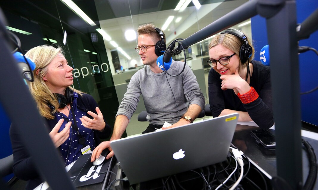 Lars Glomnes sammen med sine Aftenpodden-partnere - Trine Eilertsen og Sarah Sørheim. Foto: Aftenposten Lars Glomnes sammen med sine Aftenpodden-partnere - Trine Eilertsen og Sarah Sørheim. Foto: Aftenposten