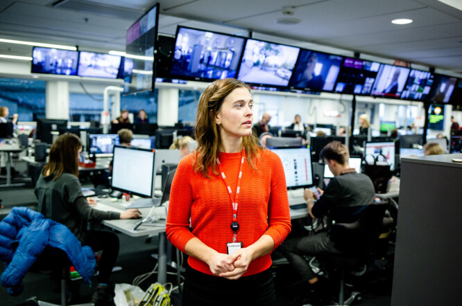 VG er blant mediene som har satset hardt på egen koronastatistikk. På bildet nyhetsredaktør Tora Bakke Håndlykken inne i VG-redaksjonen. VG er blant mediene som har satset hardt på egen koronastatistikk. På bildet nyhetsredaktør Tora Bakke Håndlykken inne i VG-redaksjonen.