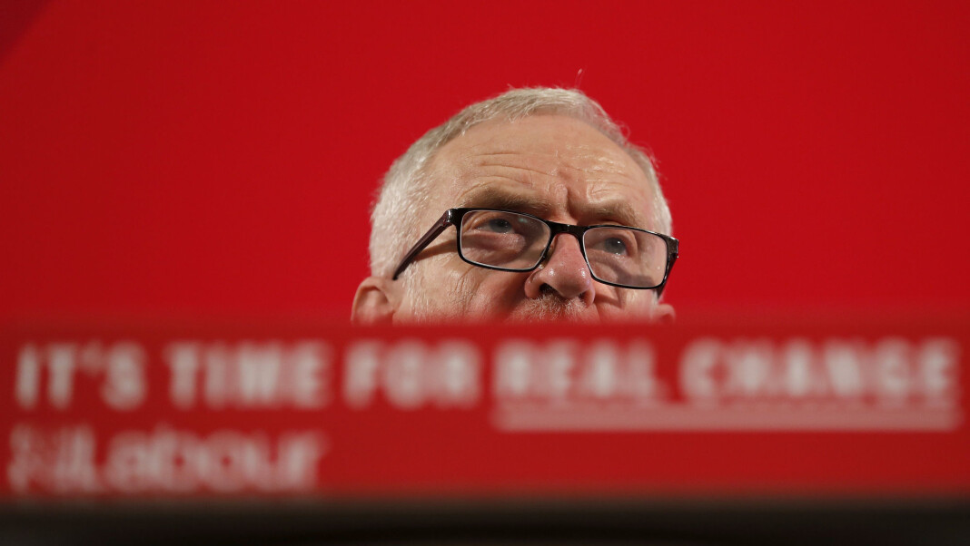 Labours partileder Jeremy Corbyn dropper to planlagte TV-debatter denne uka. Foto: Frank Augstein / AP / NTB scanpix Labours partileder Jeremy Corbyn dropper to planlagte TV-debatter denne uka. Foto: Frank Augstein / AP / NTB scanpix