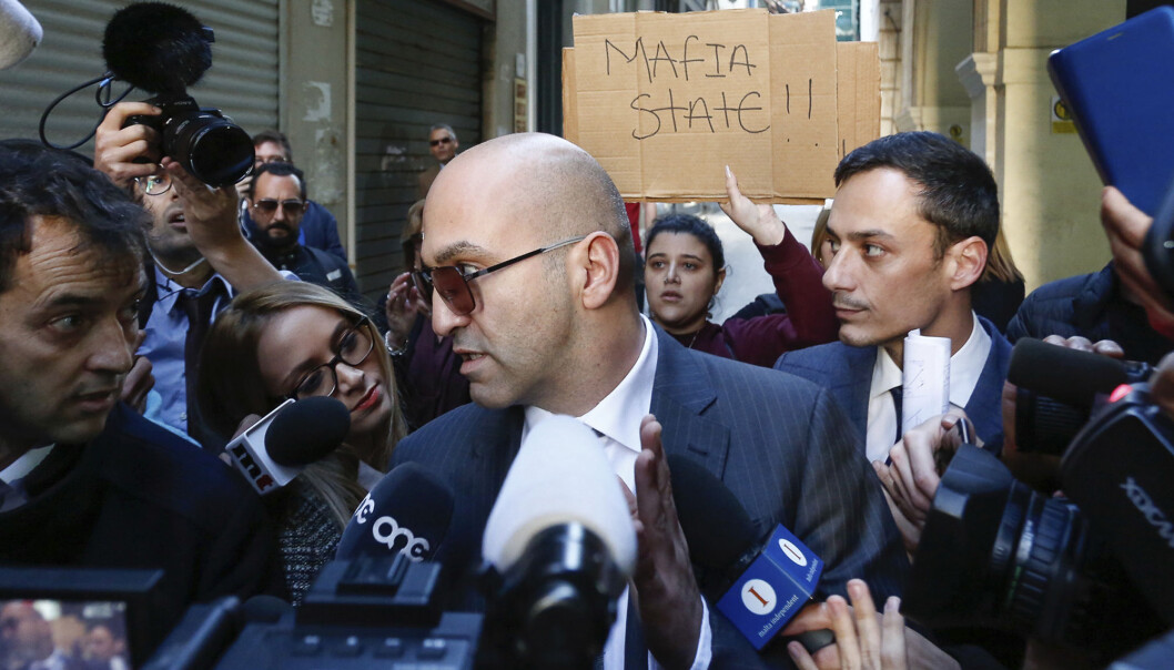 Yorgen Fenech ble stanset av politiet da han var i ferd med å forlate havnebyen Portomaso på Malta 20. november. Nå er han siktet. Foto: AP / NTB scanpix Yorgen Fenech ble stanset av politiet da han var i ferd med å forlate havnebyen Portomaso på Malta 20. november. Nå er han siktet. Foto: AP / NTB scanpix