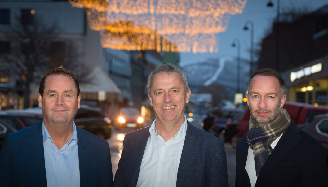 Daglig leder Ståle Pettersen i Bodø Nu, konserndirektør Are Stokstad i Amedia og sjefredaktør Geir Are Jensen i Bodø Nu. Bildet er videreformidlet av Amedia. Foto: Rune Nilsen Daglig leder Ståle Pettersen i Bodø Nu, konserndirektør Are Stokstad i Amedia og sjefredaktør Geir Are Jensen i Bodø Nu. Bildet er videreformidlet av Amedia. Foto: Rune Nilsen