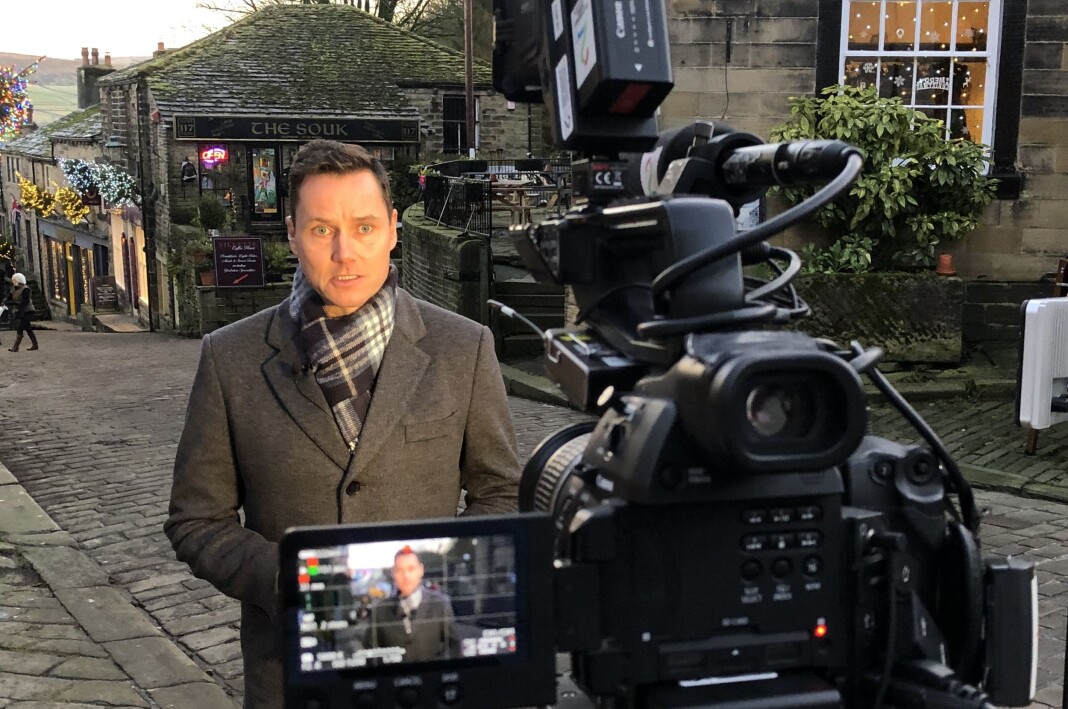 Kjetil Iden i Yorkshire på reportasjereise før parlamentsvalet. Foto: Elias Engevik / TV 2 Kjetil Iden i Yorkshire på reportasjereise før parlamentsvalet. Foto: Elias Engevik / TV 2