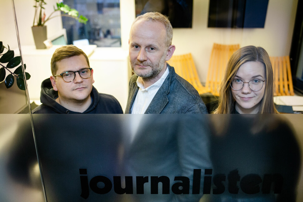 Journalistens redaksjon, med journalist Nils Martin Silvola, redaktør Roger Aarli-Grøndalen, journalist Kristine Lindebø og journalist Guro Flaarønning (ikke til stede da bildet ble tatt) skal lage papirmagasin i 2020.