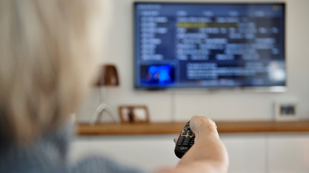 TV Vest i Rogaland får et gebyr på 10.000 kroner av Medietilsynet for å ha sendt reklame for politiske partier under høstens valgkamp. TV Vest i Rogaland får et gebyr på 10.000 kroner av Medietilsynet for å ha sendt reklame for politiske partier under høstens valgkamp.