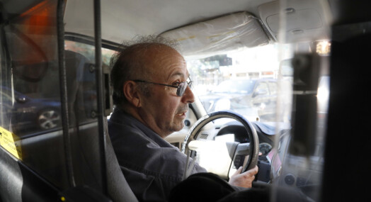 Derfor intervjuer til stadighet utenriksreportere taxisjåfører