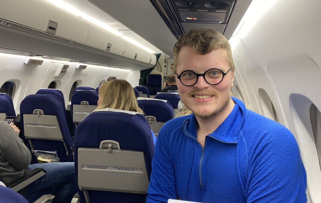 Journalist Ole Gunnar Onsøien rakk ikke den planlagte direktesendinga fra Honningsvåg mandag kveld. Likevel smiler han. Journalist Ole Gunnar Onsøien rakk ikke den planlagte direktesendinga fra Honningsvåg mandag kveld. Likevel smiler han.