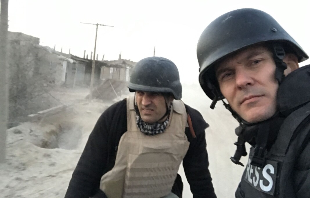 Afshin Ismaeli og Tor Arne Andreassen besøker fronten under kampene mot IS i Syria, januar 2019. Nå er de også nominert til Den store journalistprisen. Afshin Ismaeli og Tor Arne Andreassen besøker fronten under kampene mot IS i Syria, januar 2019. Nå er de også nominert til Den store journalistprisen.