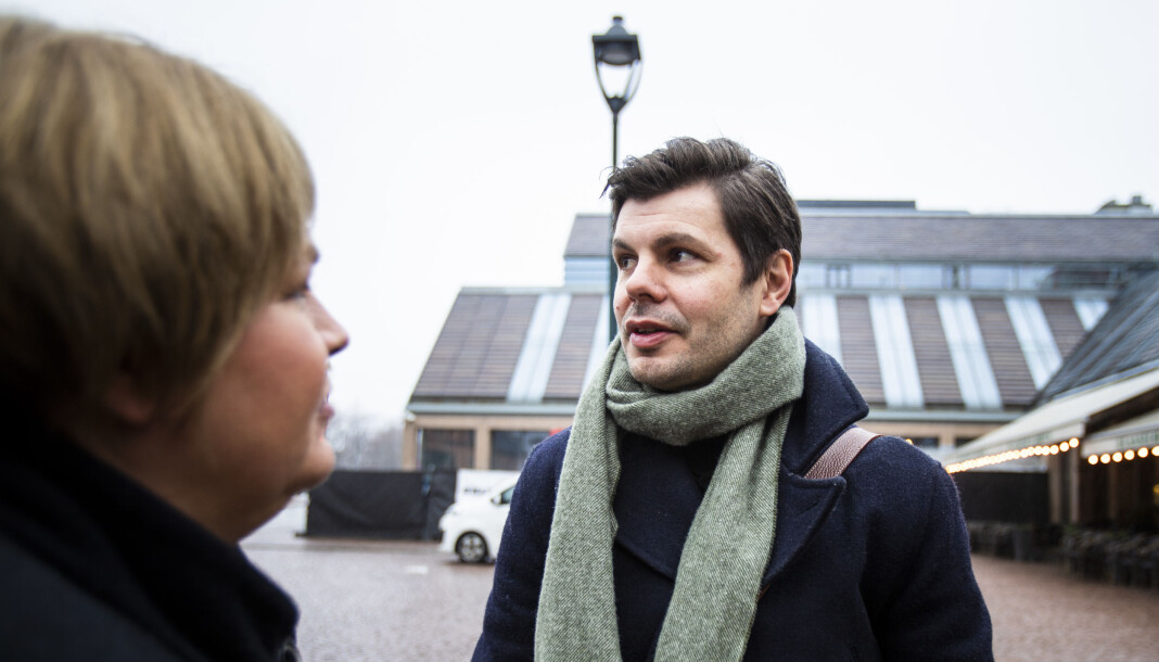 Kim Edgar Karlsen skal sammen med Fanny Duckert studere opplevelsene til tidligere PFU-klagere. Norsk Presseforbund, her ved generalsekretær Elin Floberghagen, bistår. Kim Edgar Karlsen skal sammen med Fanny Duckert studere opplevelsene til tidligere PFU-klagere. Norsk Presseforbund, her ved generalsekretær Elin Floberghagen, bistår.