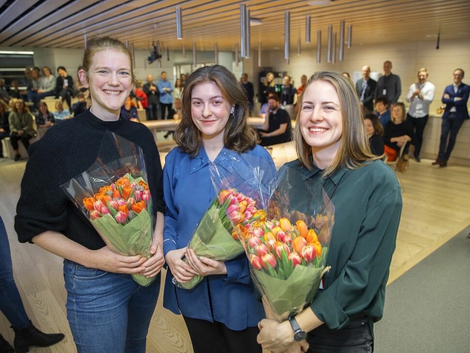 Marit Eriksdatter Gjellan (31), Fride Næss Nonstad (26) og Anne Lindholm (26) får fast jobb Aftenpostens Forklart.