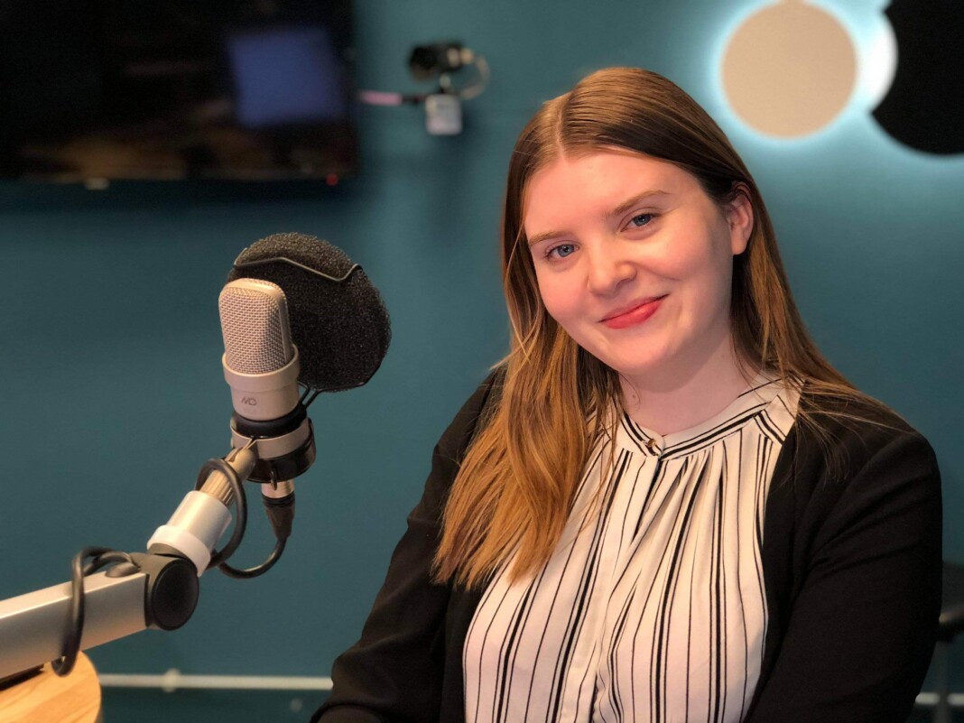 Elise Kvien blir programleder for God Morgon, Sogn og Fjordane. Det er hun ganske stolt over. Elise Kvien blir programleder for God Morgon, Sogn og Fjordane. Det er hun ganske stolt over.