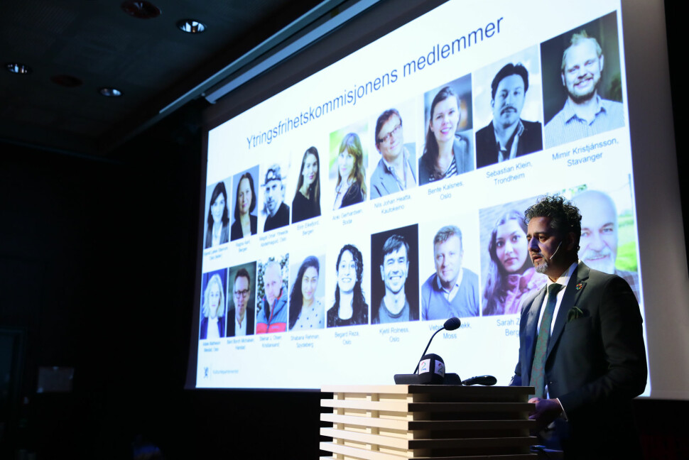 Kultur- og likestillingsminister Abid Raja presenterte fredag den nye ytringsfrihetskommisjonen på Litteraturhuset i Oslo.