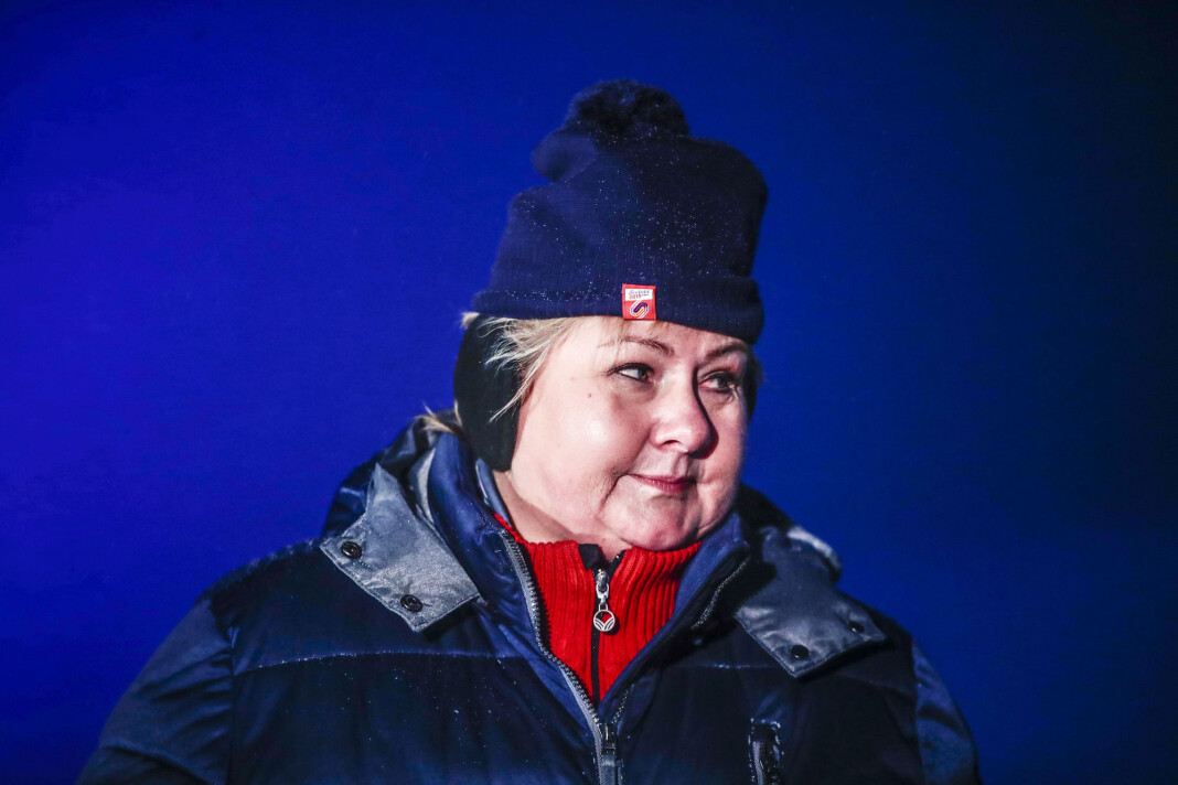 Sammen med en stor internasjonal delegasjon besøkte statsminister Erna Solberg tidligere i uka Longyearbyen. Der måtte hun svare på spørsmål om Jahn Teigen og en fiskeri- og sjømatminister. Sammen med en stor internasjonal delegasjon besøkte statsminister Erna Solberg tidligere i uka Longyearbyen. Der måtte hun svare på spørsmål om Jahn Teigen og en fiskeri- og sjømatminister.
