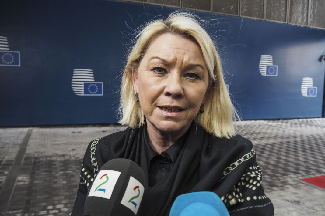 Justis- og beredskapsminister Monica Mæland (H) sier listen over de viktigste funksjonene kan bli endret. Justis- og beredskapsminister Monica Mæland (H) sier listen over de viktigste funksjonene kan bli endret.
