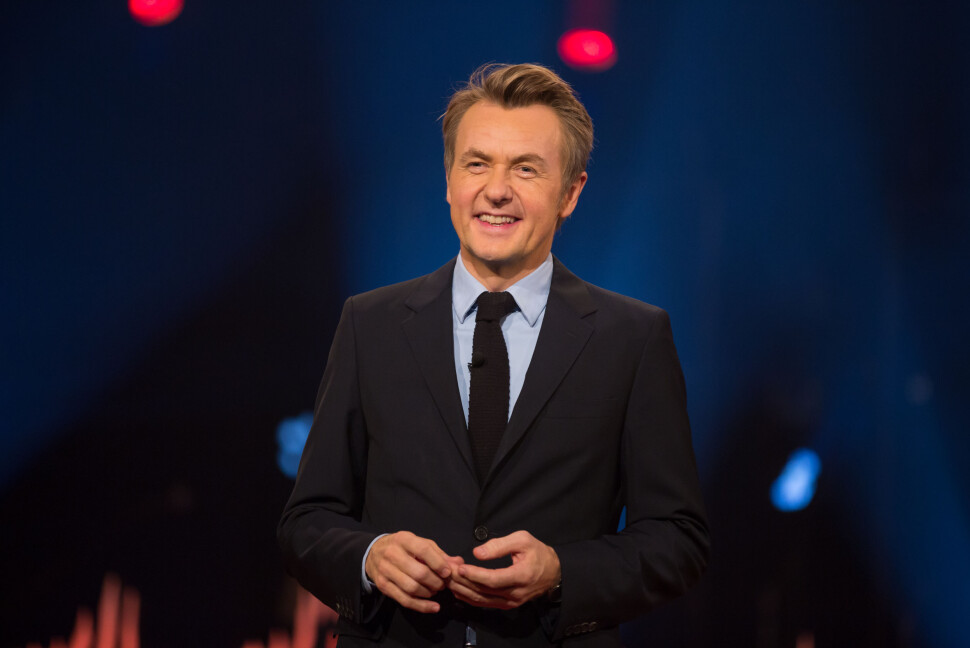 Fredrik Skavland er tilbake på TV 2 til høsten. Fredrik Skavland er tilbake på TV 2 til høsten.