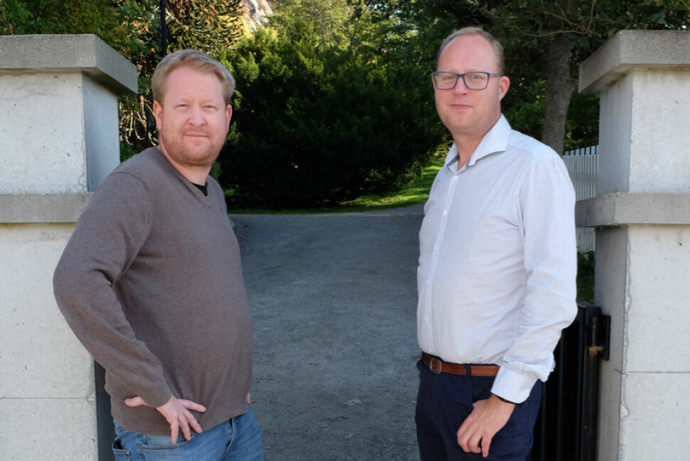 Styreleder Øystein Øygarden (t.v.) og generalsekretær Tomas Bruvik i Landslaget for lokalaviser.