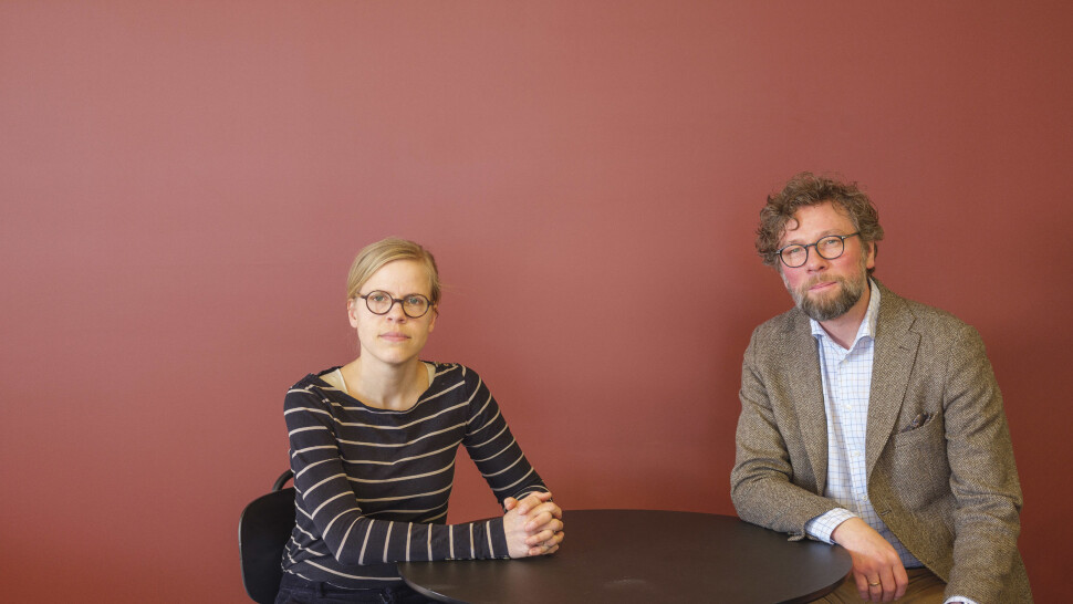 Religionredaktør Alf Gjøsund (t.h) blir fast programleder for Vårt Lands nye TV-program, og har blant annet med seg forlagsredaktør i Vårt Land forlag, Åste Dokka. Religionredaktør Alf Gjøsund (t.h) blir fast programleder for Vårt Lands nye TV-program, og har blant annet med seg forlagsredaktør i Vårt Land forlag, Åste Dokka.