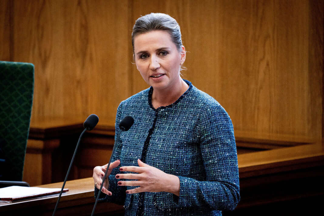 Danmarks statsminister Mette Frederiksen på plass i Folketinget. Danmarks statsminister Mette Frederiksen på plass i Folketinget.