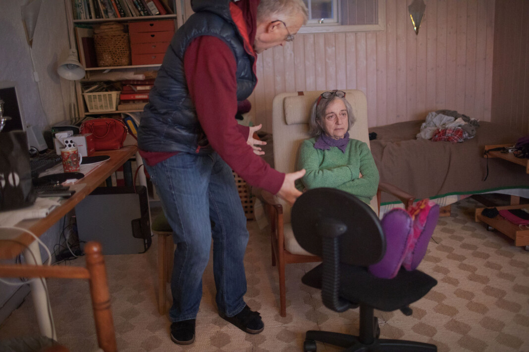 «Foreldrene mine krangler om hva de skal se på TV». «Foreldrene mine krangler om hva de skal se på TV».