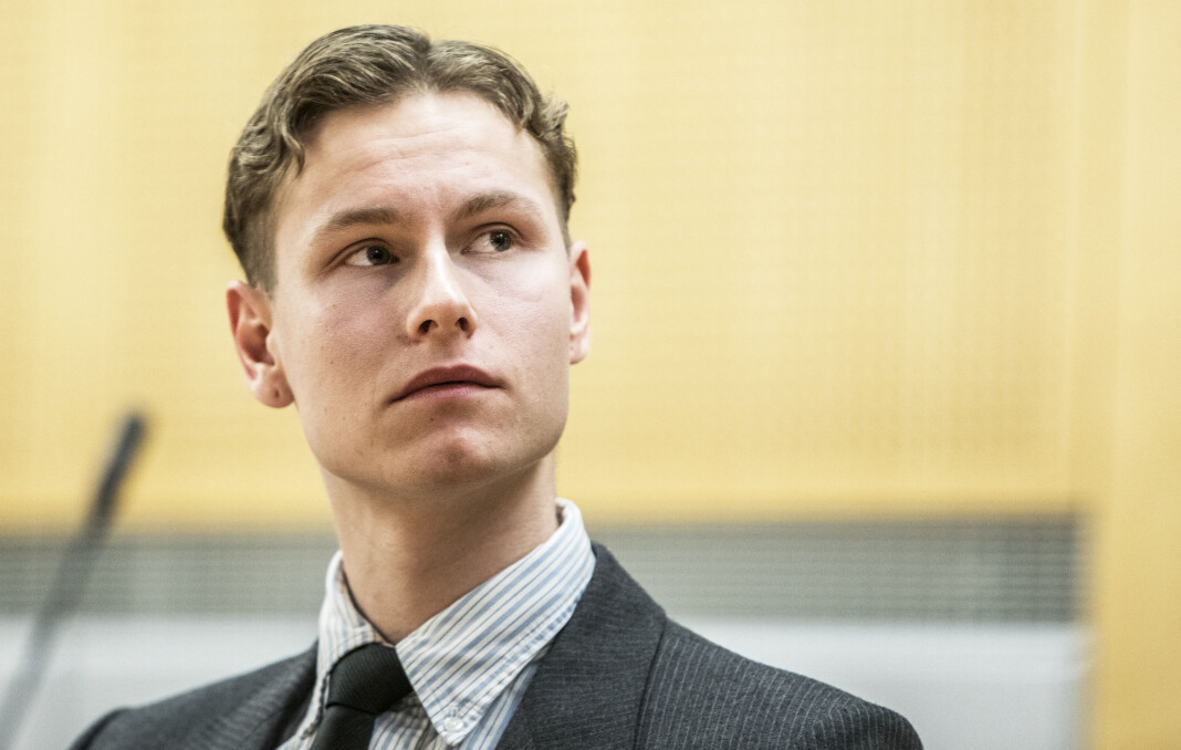 Nettavisen har publisert tegnede versjoner av hittil ukjente bilder av terrorsiktede Philip Manshaus. Nettavisen har publisert tegnede versjoner av hittil ukjente bilder av terrorsiktede Philip Manshaus.