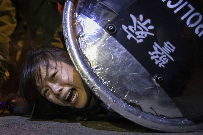 Nyhetsbyrået Reuters fikk pris for sine bildet fra opptøyene i Hongkong. Nyhetsbyrået Reuters fikk pris for sine bildet fra opptøyene i Hongkong.