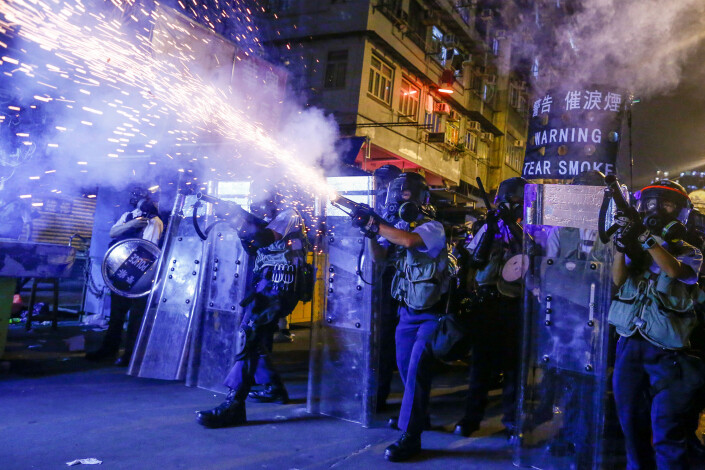 Nok en prisvinnende bilde fra Hongkong-opptøyene. Nok en prisvinnende bilde fra Hongkong-opptøyene.