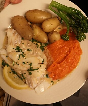 Fisken redaktørene skulle ha spist ble ikke kastet, men gitt til Kirkens Bymisjon. Fisken redaktørene skulle ha spist ble ikke kastet, men gitt til Kirkens Bymisjon.