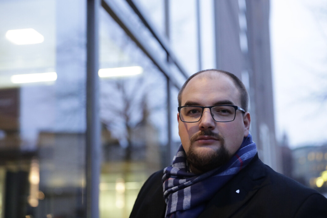 Redaktør og daglig leder Erik Waatland står igjen med 95 prosent av aksjene i Medier24. Redaktør og daglig leder Erik Waatland står igjen med 95 prosent av aksjene i Medier24.