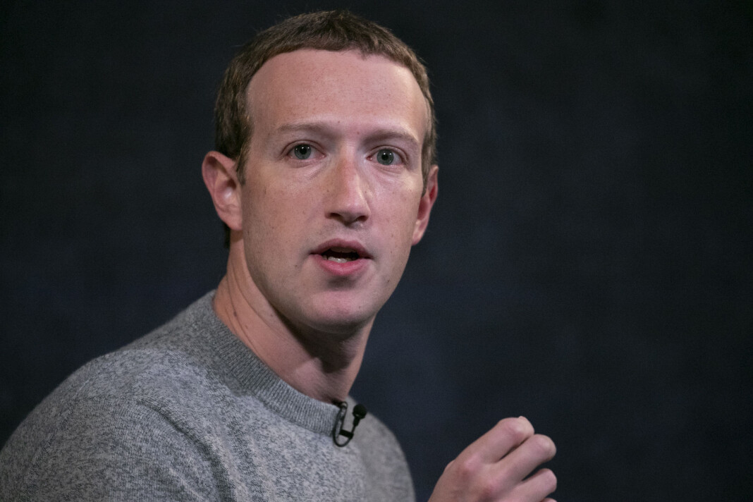 Facebook-sjef Mark Zuckerberg mener trusselen om sensur ikke er den rette reaksjonen til en regjering som er bekymret for sensur. Facebook-sjef Mark Zuckerberg mener trusselen om sensur ikke er den rette reaksjonen til en regjering som er bekymret for sensur.